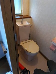 渋谷区 トイレ交換及びクッションフロア張り替え